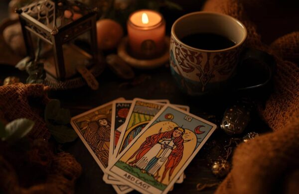 توقعات القادم خلال سنه شامله الفنجان والتاروت